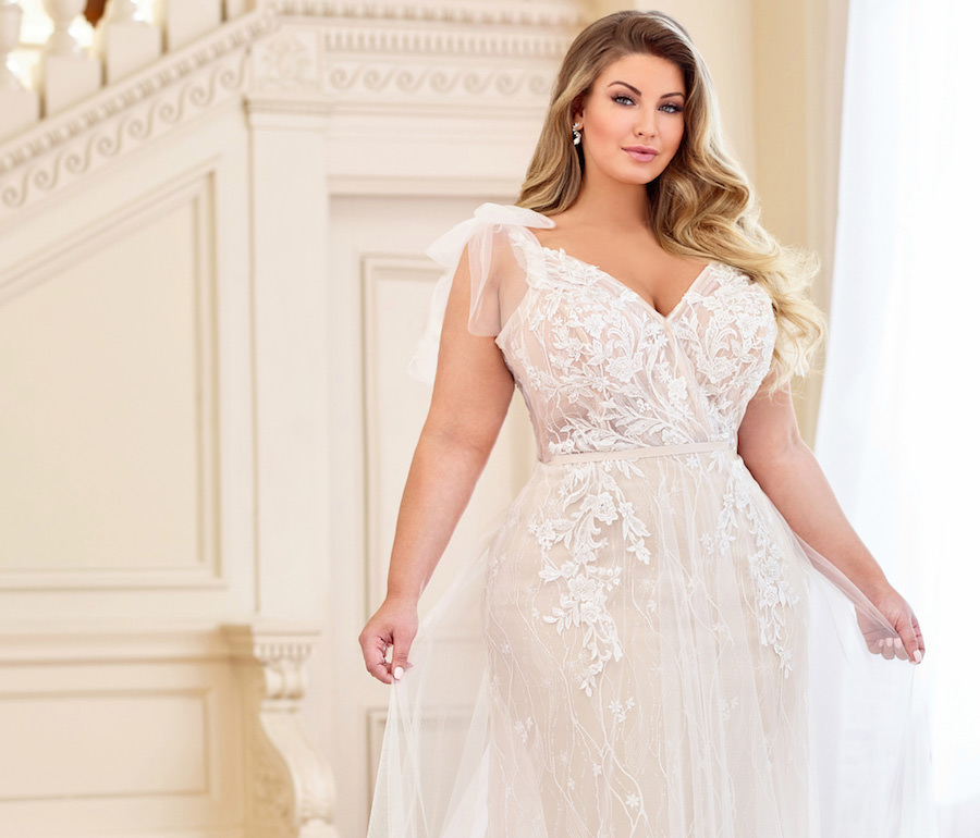 12 Gorgeous Plus Size Wedding Dresses for the Curvy Bride